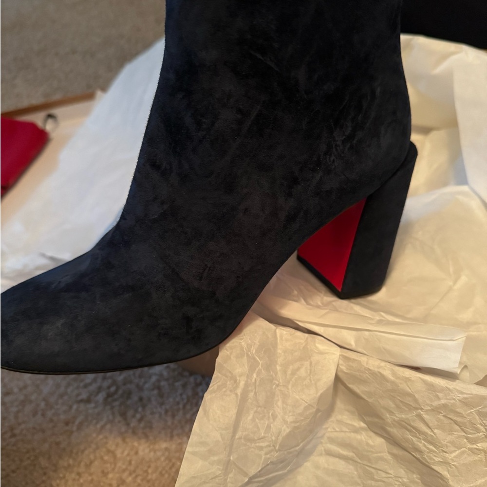 Authentic Christian Loubotin Castarika Navy suede boot - Picture 10 of 16